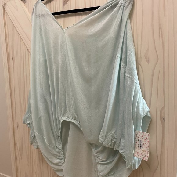 Beautiful Teal Light Weight Shirt - Festival Ready - Picture 4 of 4